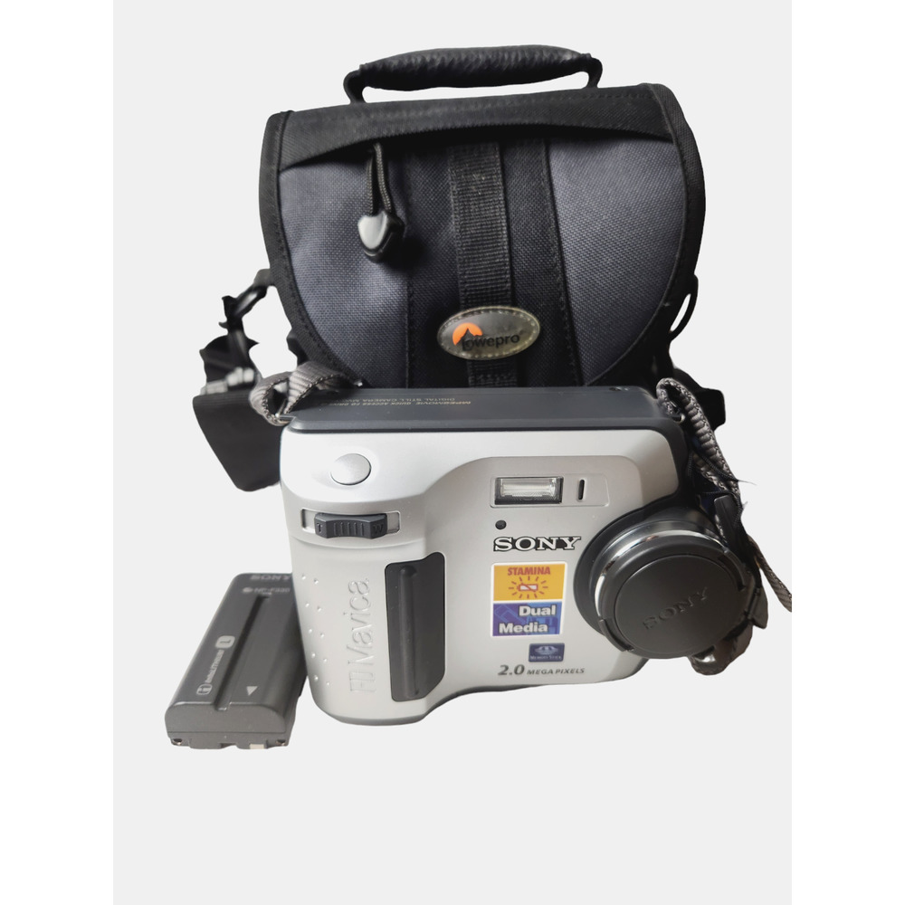 Sony Mavica MVC FD200 2.0MP Digital Camera Black & Metallic silver Camera Bag